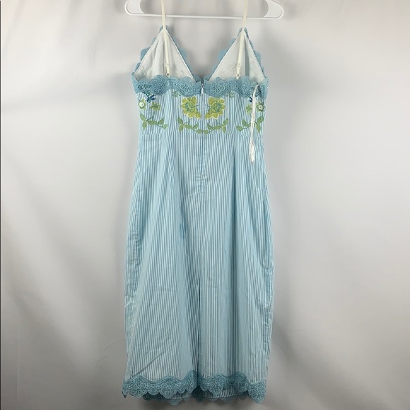 FOXIEDOX Floral Embroidered Dress - Picture 3 of 9